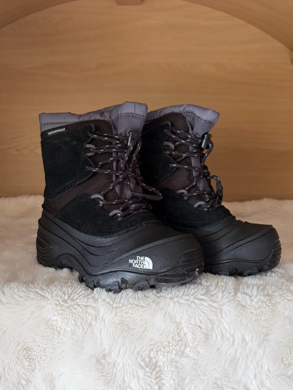 ✨$55✨NIB•The North Face Kids’ Teen Alpenglow V Waterproof Boot | Black | Size 11